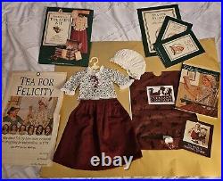 1997 Pleasant Company Felicity School Outfit with Extras