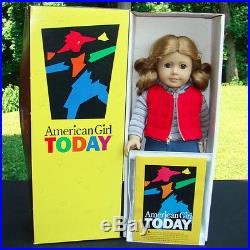 2000 American Girl of Today Doll in Urban Outfit Pleasant Company Beautiful