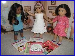 AG Sonali, Gwen, Chrissa American Girl Lot 2009 Complete Meet Outfits, Books XCLT