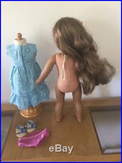AMERICAN GIRL DOLL 18 GIRL of the year 2011 KANANI With Meet Outfit RETIRED
