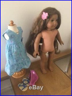 AMERICAN GIRL DOLL 18 GIRL of the year 2011 KANANI With Meet Outfit RETIRED