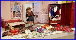 AMERICAN GIRL DOLL MOLLY LOT Bed Trunk CLOTHING SHOES OUTFITS ACCESSORIES