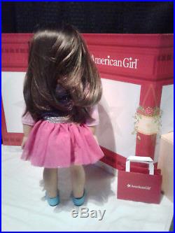 AMERICAN GIRL TRULY ME #19 Doll -Green Eyes, Brown Hair -in Box extra outfit
