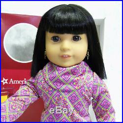 American Chinese Girl Doll IVY LING + Meet Outfit Earrings Accessory Book BOX +