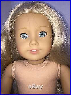 American Girl Doll Caroline in meet outfit blond & blue eyes