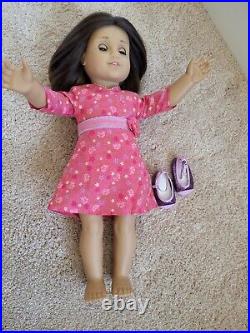 American Girl Doll Chrissa GOTY 2009 Meet Outfit Pierced Ears EX