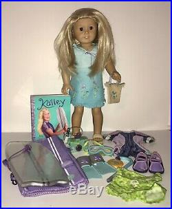American Girl Doll Kailey Girl of The Year 2003 in Original Outfit Box & Book