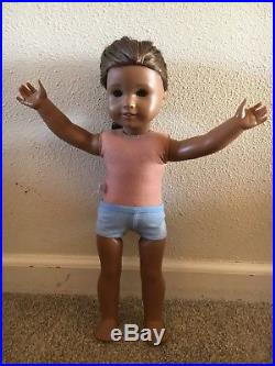 American Girl Doll Kanani, GOTY 2011, EXCELLENT CONDITION + 3 outfits