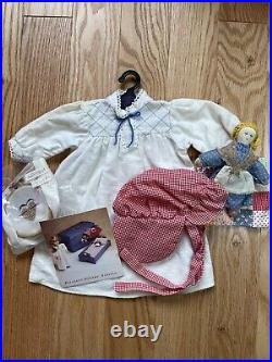 American Girl Doll Kirsten, Accessories, Outfits, Trunk And Bed