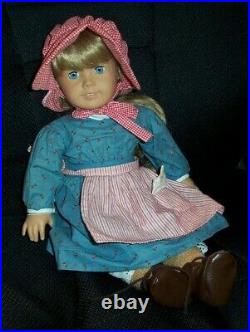 American Girl Doll Kirsten Larson Pleasant Company withMeet Outfit, Amber Necklace