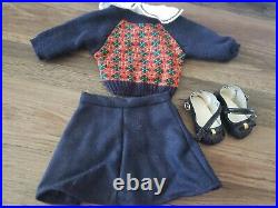 American Girl Doll Molly Pleasant Company, 3 Outfits, Book 1 Original Owner