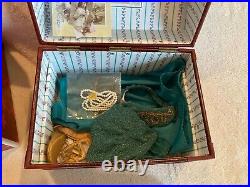 American Girl Doll Rebecca COMPLETE COSTUME SET & CHEST TRUNK in Orig Box MINT