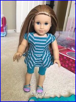 American Girl Doll Retired Mckenna With Extra Outfit