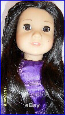 American Girl Doll Retired Z YANG 2017 + outfits