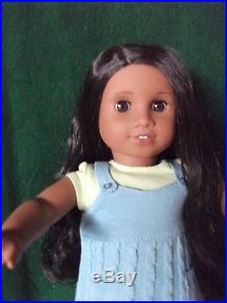 American Girl Doll Sonali, 2009 Complete Meet Outfit