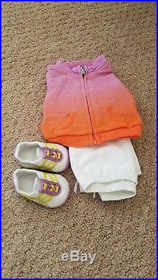 American Girl Doll of the Year McKenna retired 2012 with outfits Free Ship
