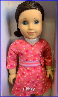 American Girl Doll of the year 2009 Chrissa NRFB Doll, 2 outfits, Book