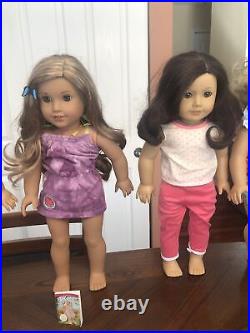 American Girl Dolls, Lot of 5 ladies with extra outfit LOOK