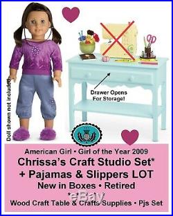 American Girl GOTY CHRISSA's CRAFT STUDIO Table & PAJAMAS OUTFIT LOT Retired NEW