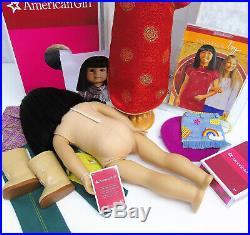 American Girl IVY DOLL + NEW YEARS EVE + MEET OUTFIT + ACCESSORIES Earrings Book