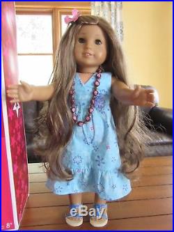American Girl Kanani Doll withComplete Meet Outfit 2 books + BOX EXCELLENT COND