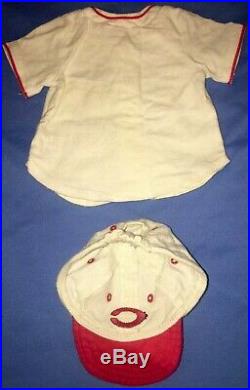 American Girl Kit Cincinnati Reds Baseball Fan Outfit with Glove, Cards COMPLETE