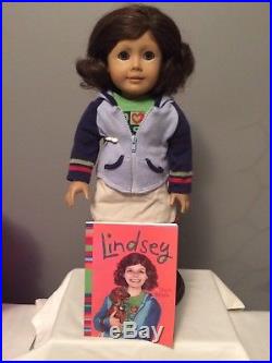 American Girl Lindsey Doll in original meet outfit with red barrette and book