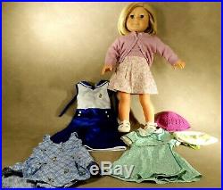 American Girl Meet Doll KIT with Trundle Bed with Bedding, Outfits Lot MINT