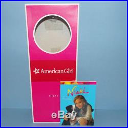 American Girl Nicki Doll Girl of the Year GOTY 2007 in Meet Outfit Book Box Ret