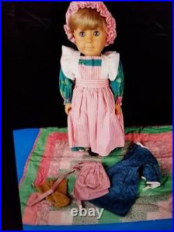 American Girl PC Kirsten, Full meet, books 1-6, friendship quilt and outfit VGUC