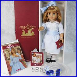 American Girl Pleasant Company 18 DOLL NELLIE in MEET OUTFIT + Hat Book AG BOX