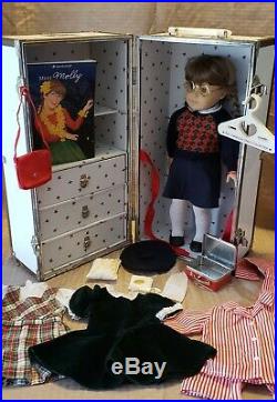 American Girl Pleasant Company Lot Molly Retired Meet Outfit Trunk Accessories