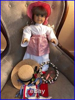 American Girl RETIRED KIRSTEN LARSON doll with bed and lot of mint outfits