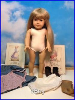 American Girl WHITE BODY KIRSTEN Doll PLEASANT COMPANY Meet Outfit! (B)