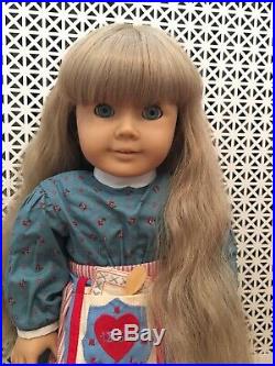 American Girl doll KIRSTEN in original Meet Outfit