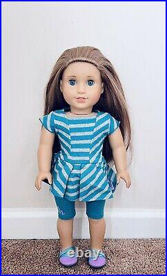 American Girl doll Mckenna in Meet outfit