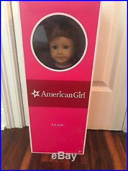American girl Of The Year 2013 Saige With Meet Outfit & Meet Book + Her Hat