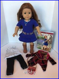 American girl Saige Doll 2013 auburn brown hair blue eyes book extra outfits