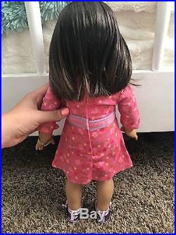 Chrissa american girl doll of the year 2009 + 2 Outfits