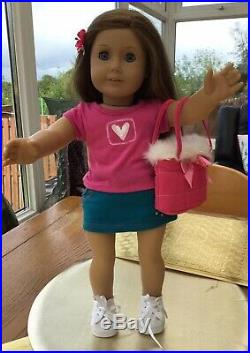 FULLY RESTORED AMERICAN GIRL DOLL IN GENUINE AGD OUTFIT WITH TOTE BAG (not AGD)