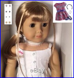 NEW American Girl Gwen Doll Pierced Ears Earrings, & Outfit Lot Ships Fast NRFB