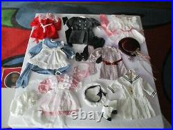 PLEASANT CO SAMANTHA (WHITE BODY) American Girl Lot with 9 Outfits & Dress Form