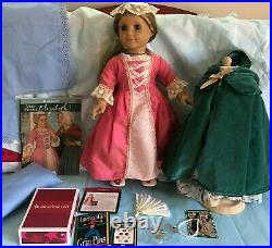 Pleasant Company Elizabeth Doll, Holiday Outfit, Canopy Bedding Accessories Reti