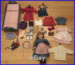 Pleasant Company Kirsten American Girl Lot Bed, Outfits, Accessories, Books et
