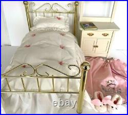 Pleasant Company Samantha American Girl Brass Bed, Commode, Bedding, Outfit Book