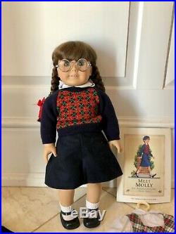 RETIRED Pleasant Company American Girl Doll Molly McIntire +outfits/accessories