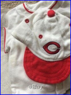 RetiredAmerican Girl Kit Cincinnatti Reds Baseball Outfit LotExcellent