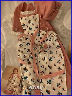 Retired American Girl/ Pleasant Company Doll Felicity And 9 Outfits