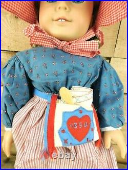 Retired American Girl Pleasant Company Kirsten Doll in Meet Outfit