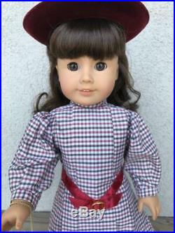 Samantha American Girl/Pleasant Company in Box with Meet Outfit and Accessories